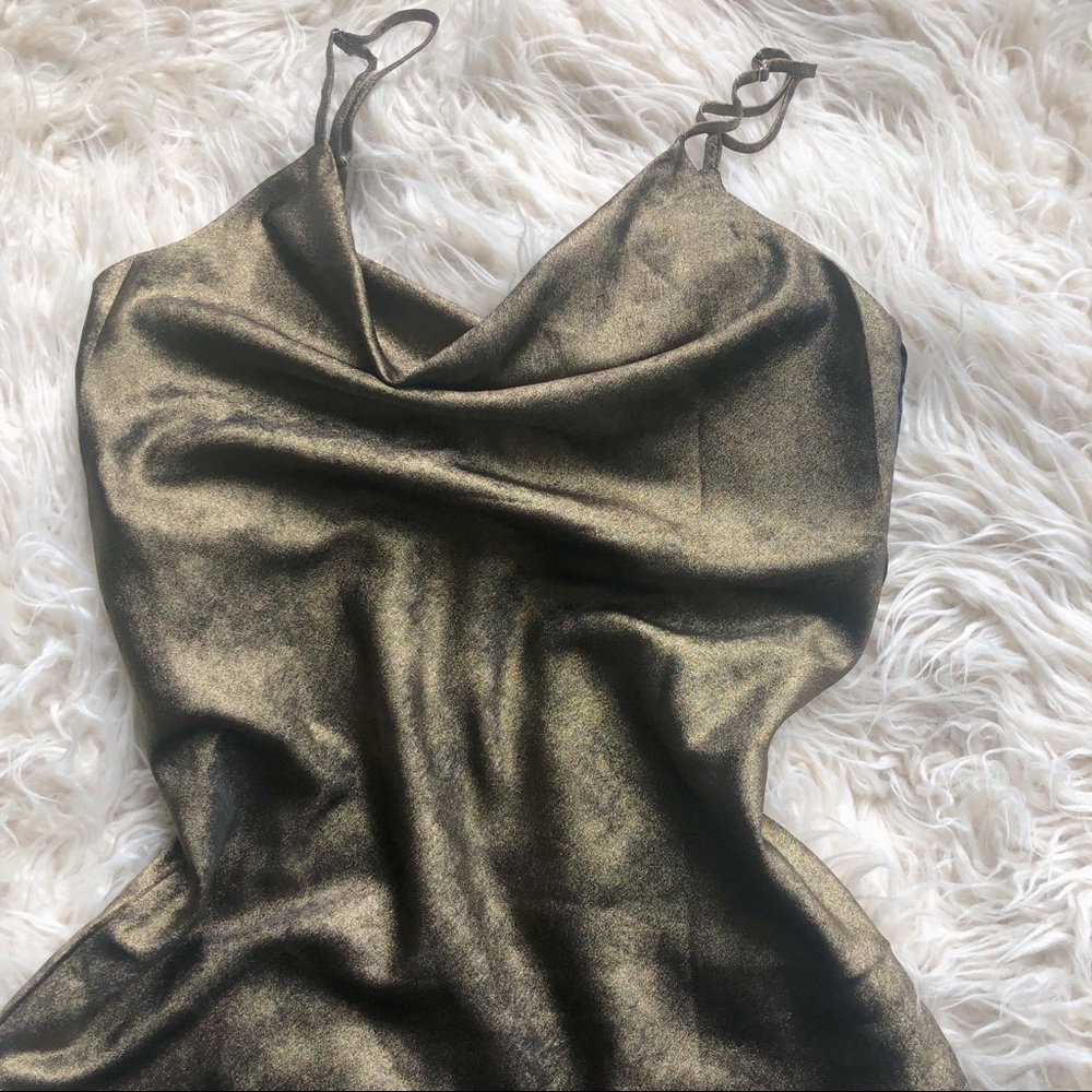 Silk Dress 💃🏾 - Picture 3 of 6